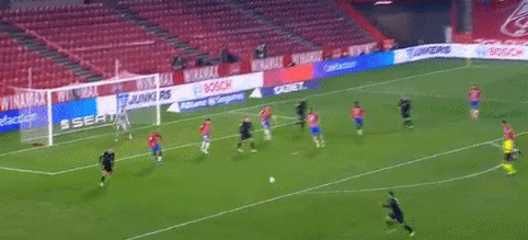 爱德华兹赛季第4次轰下40+，仅次于东契奇5次