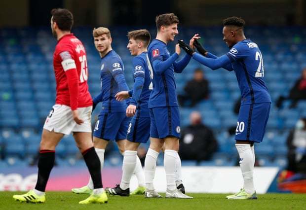 滕哈格：球员转会很正常，但最好别在一个转会窗放走四五人