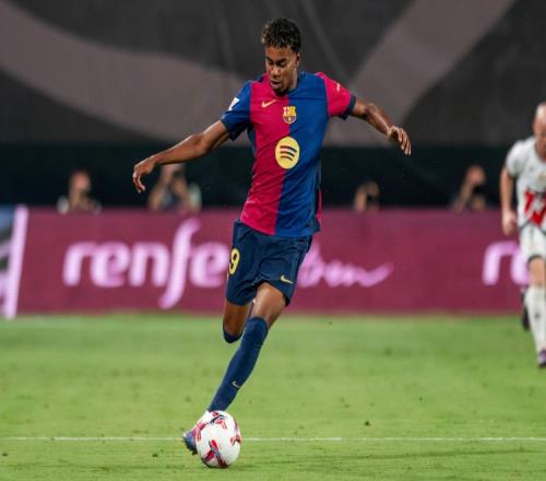 乌比格：今天球队表现非常出色，首发登场是早上教练组决定的